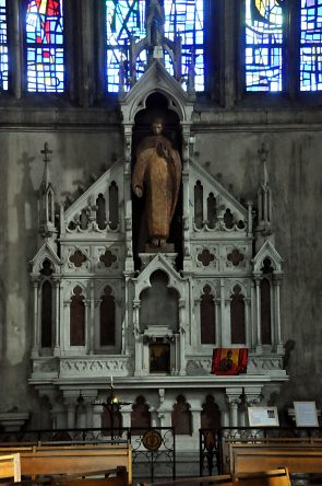 Chapelle du Sacré-Cœur dans le bras droit du transept