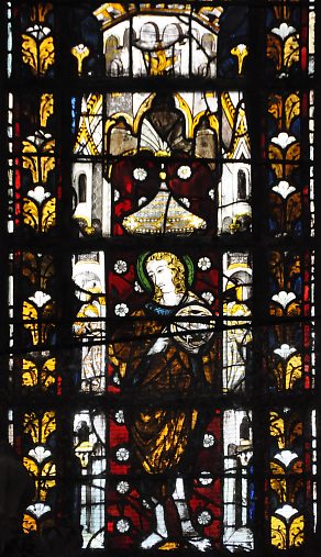 Saint Jean-Baptiste dans le vitrail de la baie 13