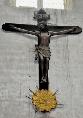 Christ en croix du premier quart du XVIe siècle (bois)