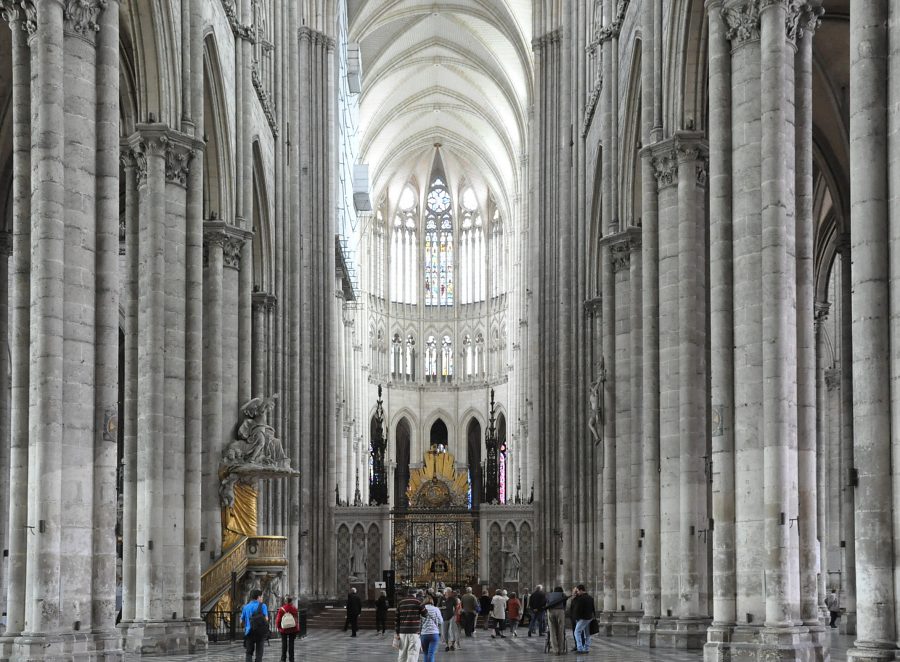 La nef et le chœur de la cathédrale d'Amiens