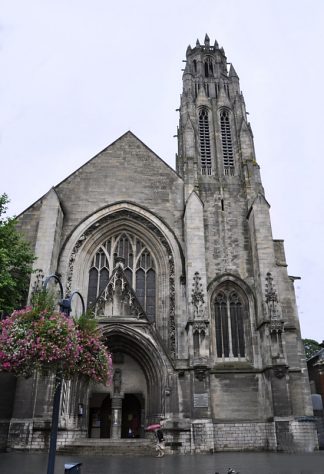 La façade néogothique