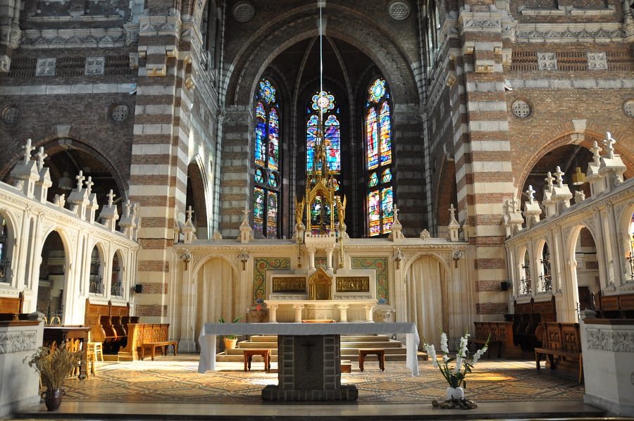 Le chœur de l'église Saint-Vaast