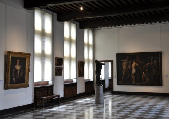 Une salle du musée au premier étage