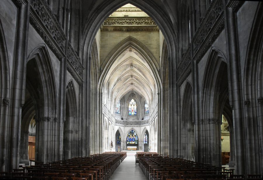 église Saint-Jean à Caen, vue générale de la nef
