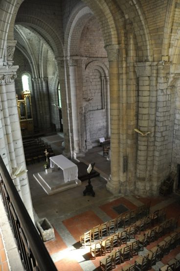 Le transept sud et le chœur vus depuis la tribune «des sœurs malades» 