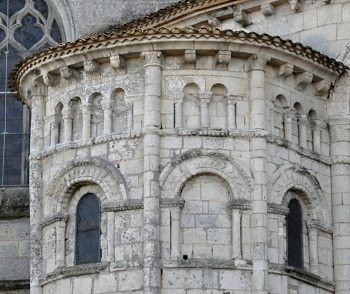 L'absidiole latérale romane sur le côté nord (fin du XIe siècle)