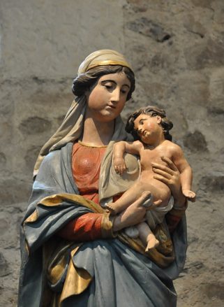 Vierge à l'Enfant, École angevine, terre polychrome, XVIIe siècle