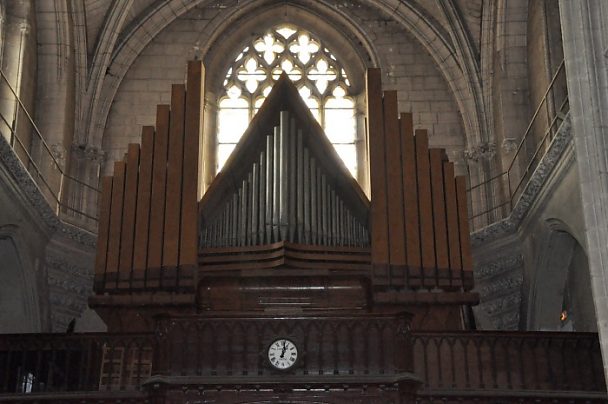 L'orgue de tribune date de 1843.