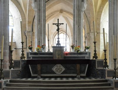 Le maître–autel de Saint–Pierre