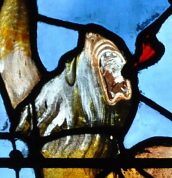 Un démon dans le vitrail de Saint Michel