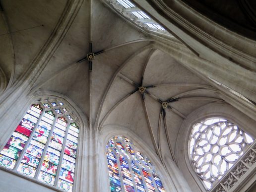 La voûte du croisillon nord du transept nord n'est pas aussi riche que celle du sud