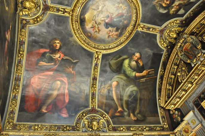 Saint Jean et saint Luc sur la vo�te de la chapelle Sainte-Anne