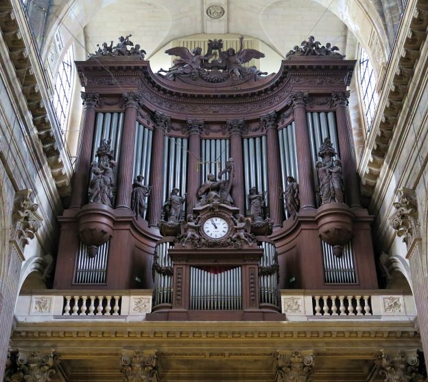 Le très célèbre orgue de tribune de l'église  Saint-Sulpice