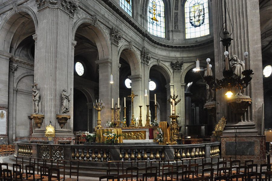 Vue d'ensemble du chœur de l'église Saint-Sulpice