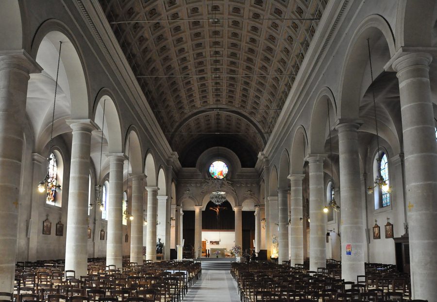 Vue d'ensemble de la nef de l'�glise Saint-Pierre-du-Gros-Caillou