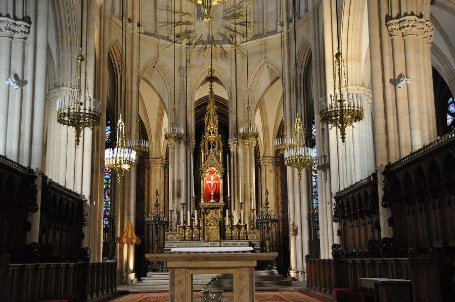 Le choeur de Sainte-Clotilde et le maître-autel