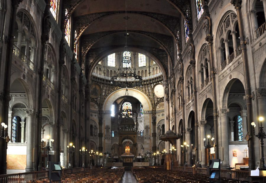 La nef de l'�glise Saint-Augustin � Paris