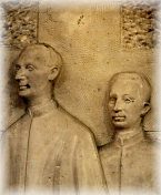 Stèle commémorative du sacrifice des prêtres Stœffels et Wampach, morts à Dachau en 1942