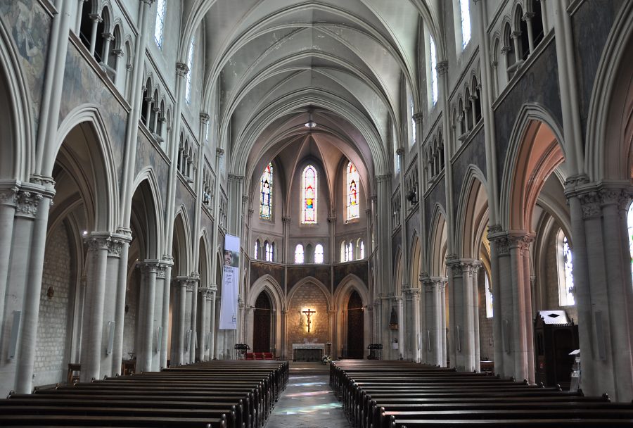 La nef de l'église Saint-Joseph Artisan