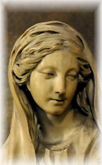 Pigalle, Vierge à l'Enfant, détail Pigalle, Vierge à l'Enfant, détail