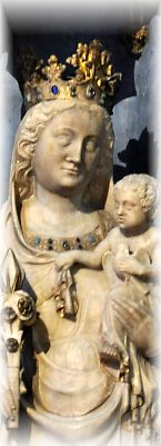 Notre-Dame de la Consolation, statue du XIVe si�cle, d�tail