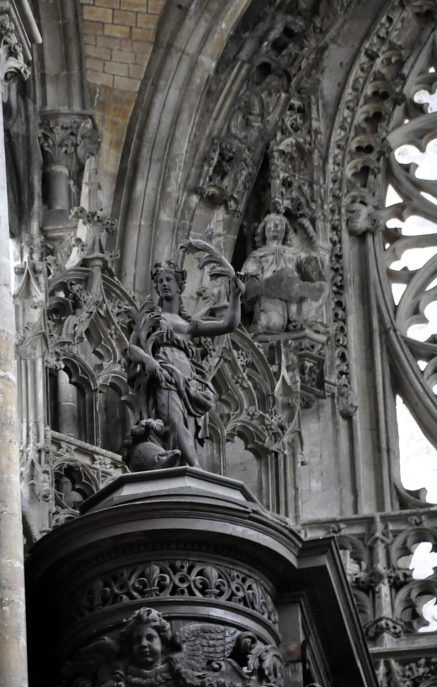 Le buffet d'orgue de Joseph Pilon et les sculptures de la façade occidentale