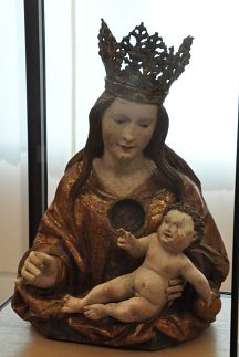 Vierge reliquaire portant l'Enfant Jésus.