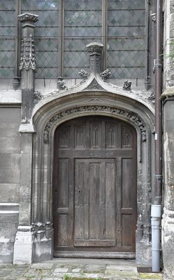 Portail nord de l'église Saint-Laurent