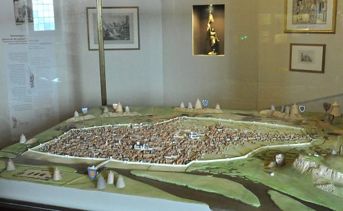 Maquette de la ville de Rouen en 1418–1419, pendant le siège des Anglais