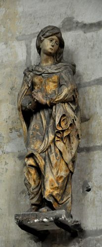 Statue de la Vierge ou d'une sainte femme